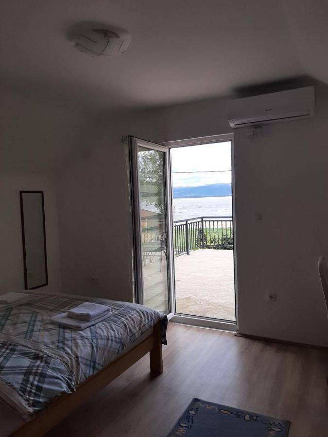 Apartmani Dordevic Ґолубац Екстер'єр фото